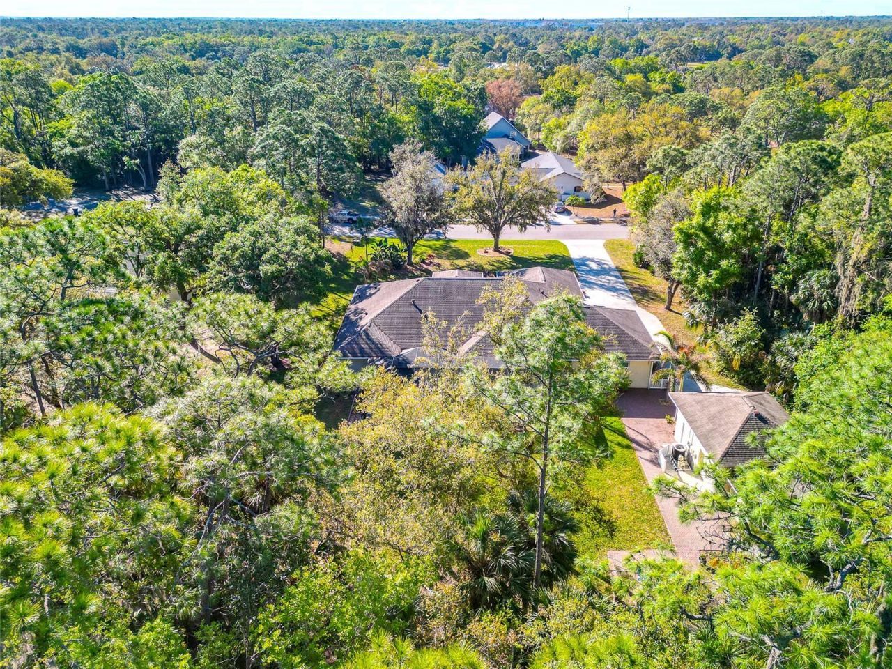 702 Woodview Way, Bradenton, FL 34212 Photo