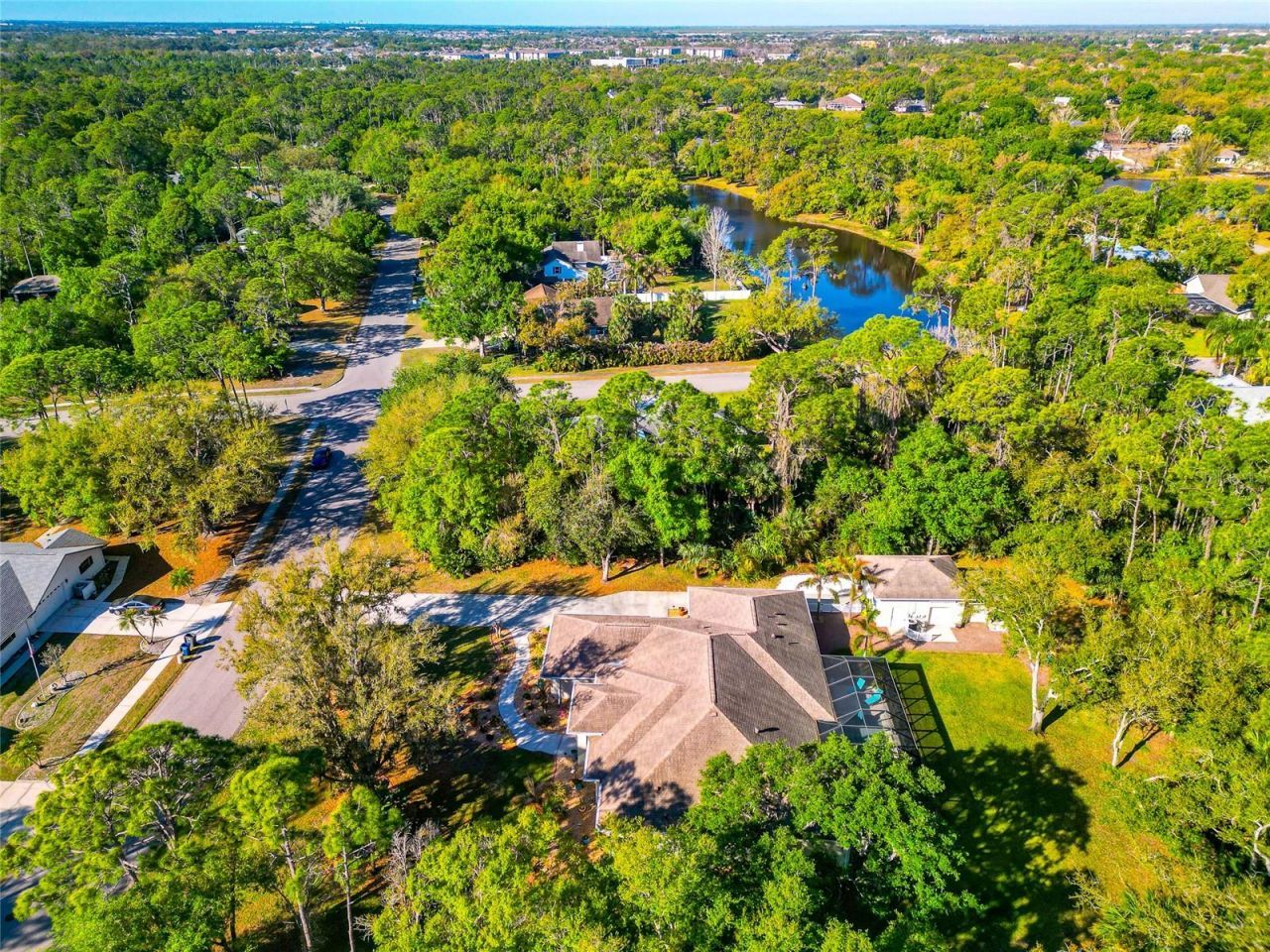 702 Woodview Way, Bradenton, FL 34212 Photo