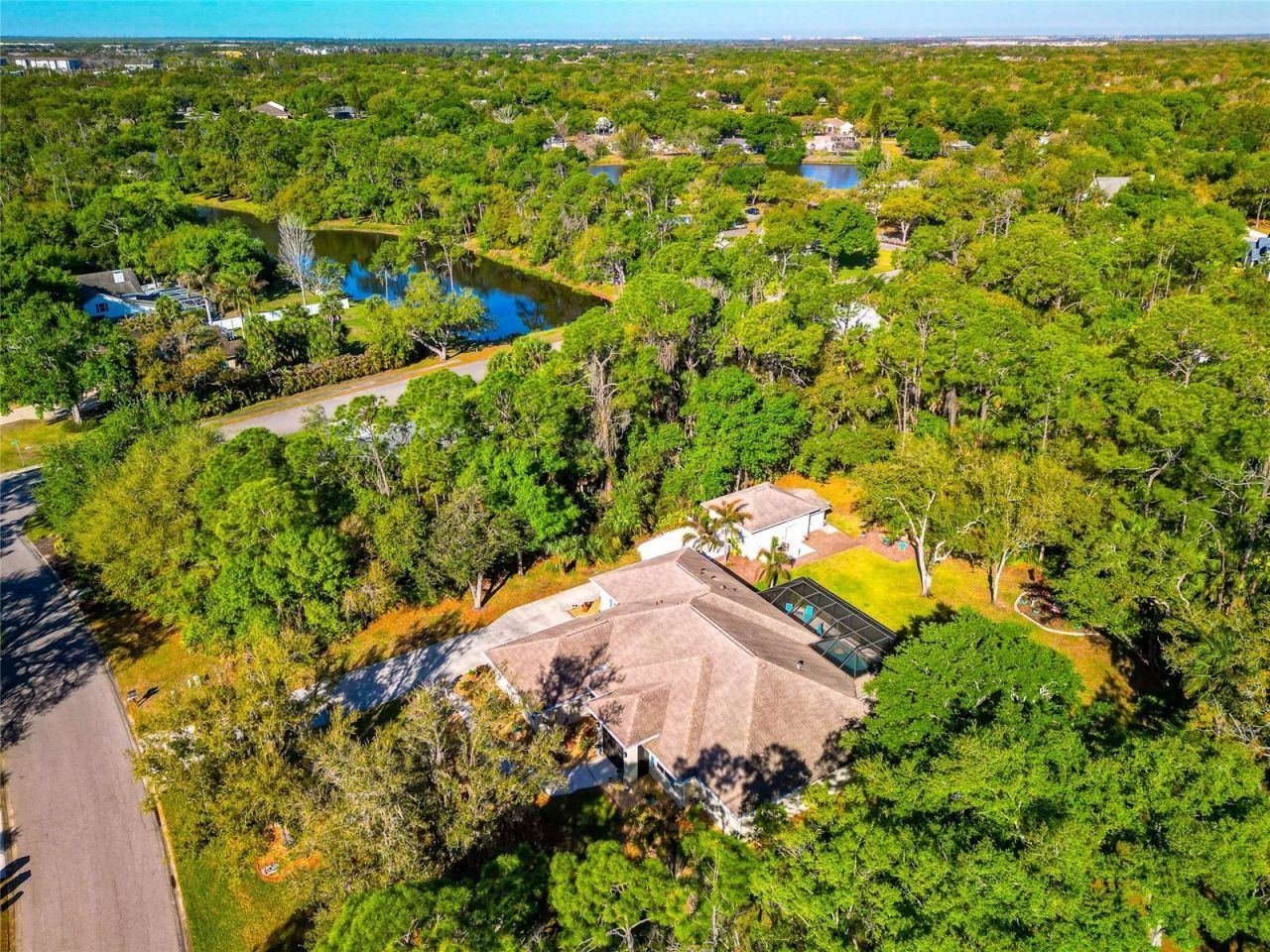 702 Woodview Way, Bradenton, FL 34212 Photo