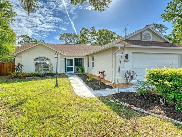 4668 HAMLETS GROVE DRIVE , SARASOTA, FL 34235