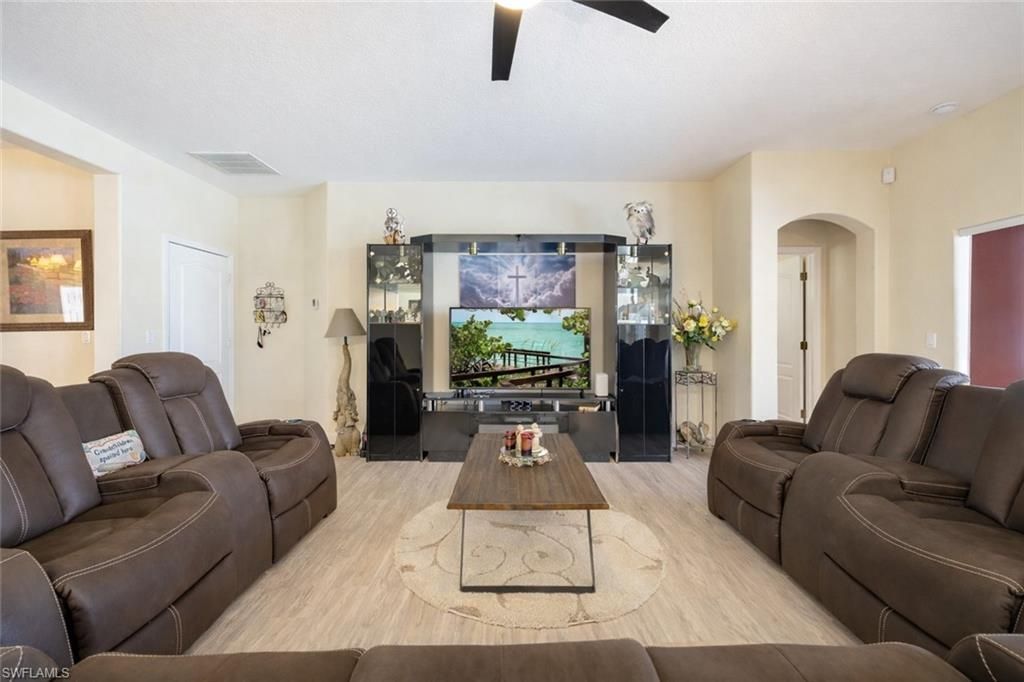 2415 NE 22nd Ave, Cape Coral, FL 33909 Photo