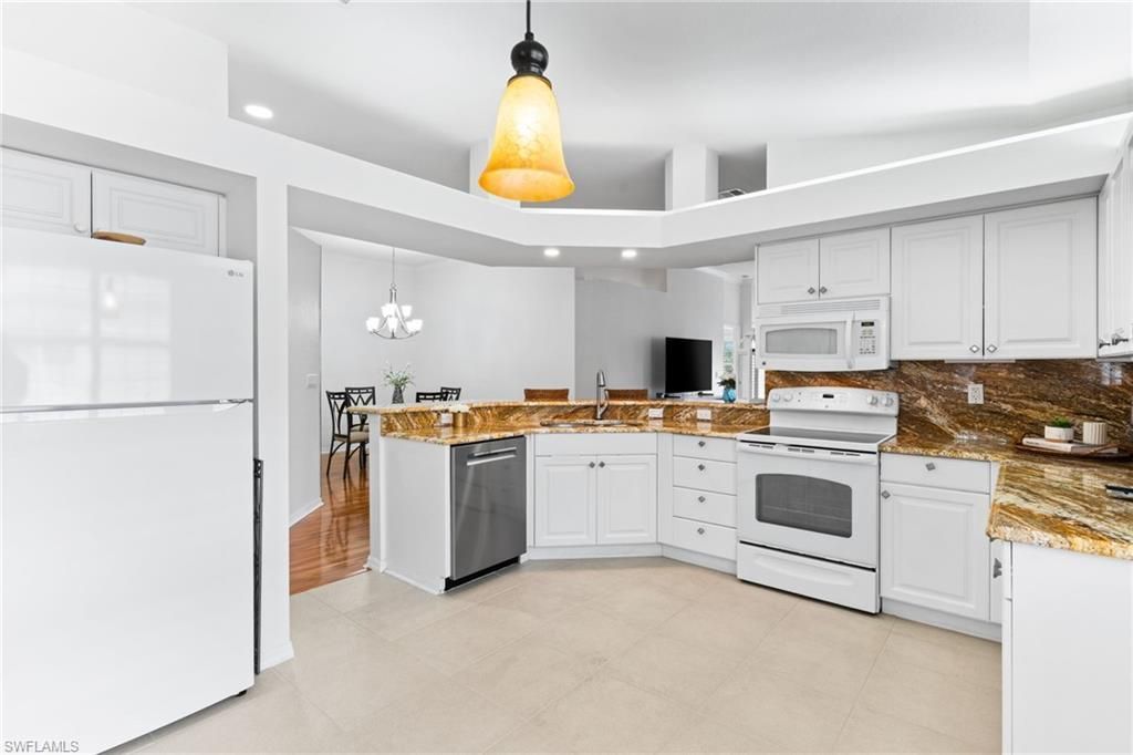 6808 Satinleaf Rd S, Unit 204, Naples, FL 34109 Photo