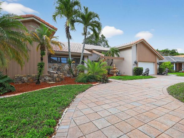 9420 Sea Turtle Lane, Plantation, FL 33324