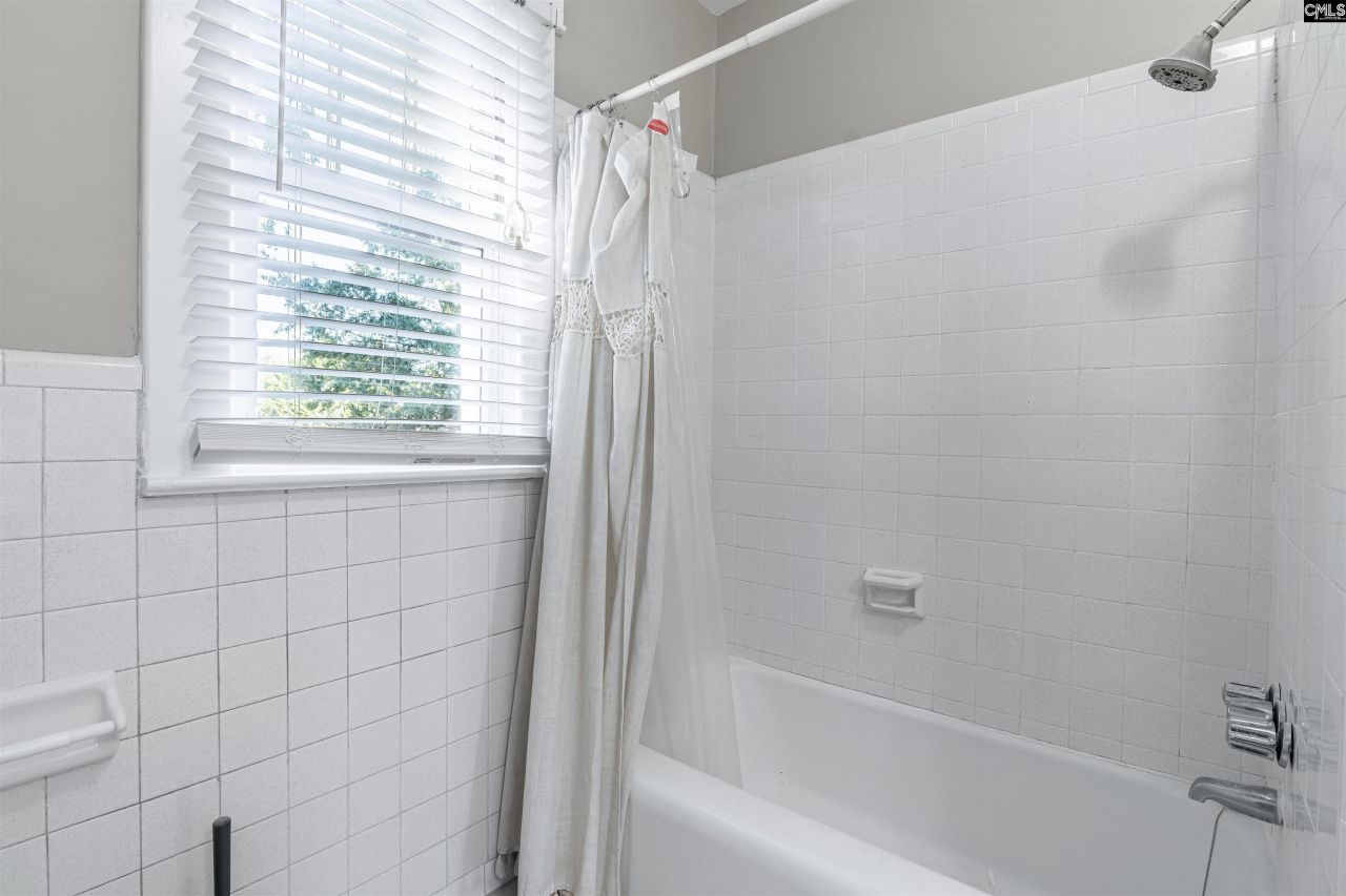 715 W Dekalb Street  Photo 13