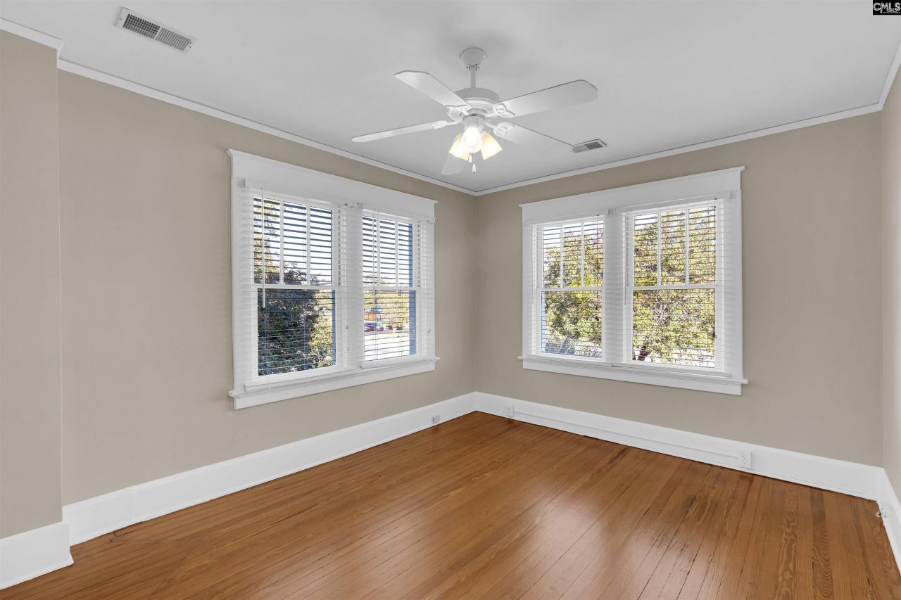 715 W Dekalb Street  Photo 17