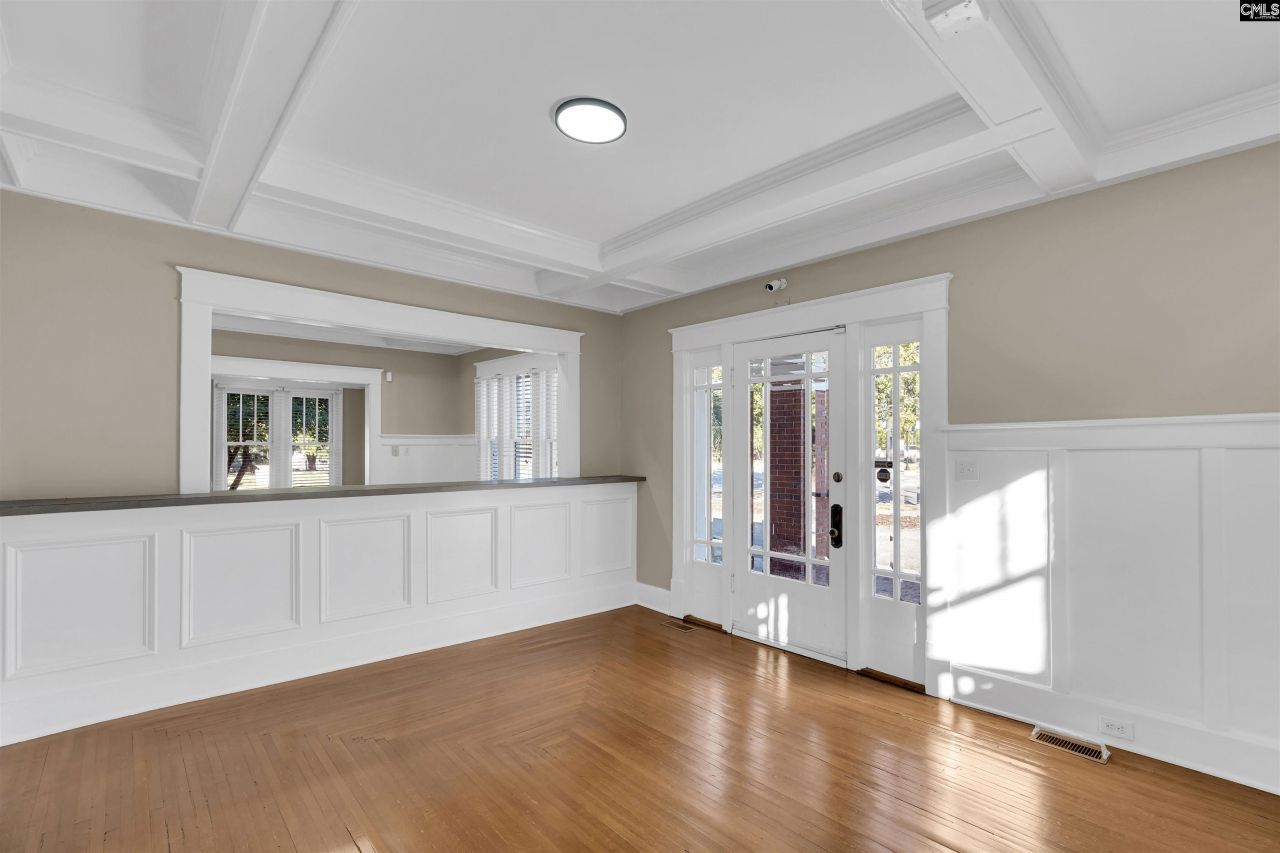 715 W Dekalb Street  Photo 21