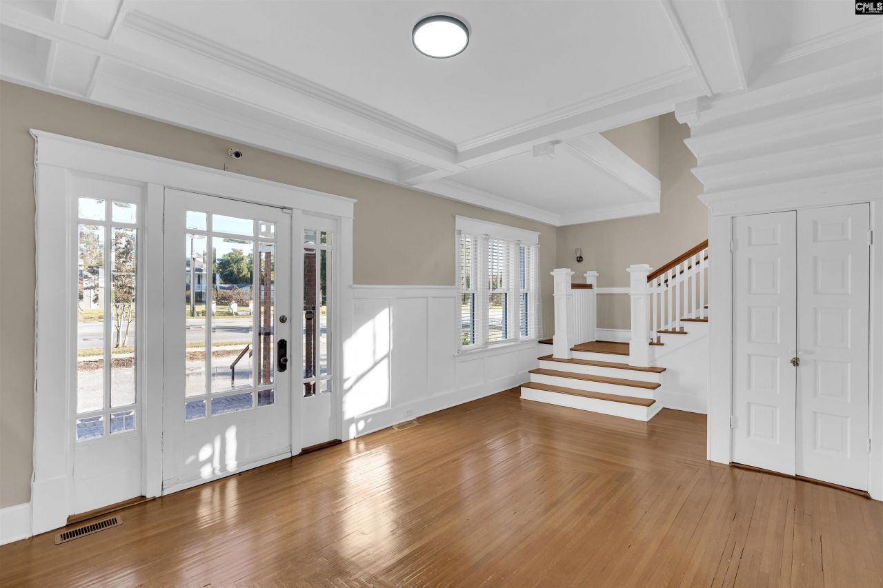 715 W Dekalb Street  Photo 22