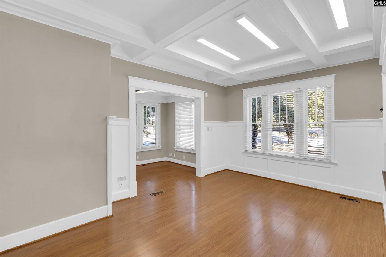 715 W Dekalb Street  Photo 24