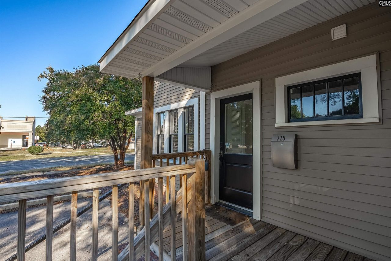 715 W Dekalb Street  Photo 43