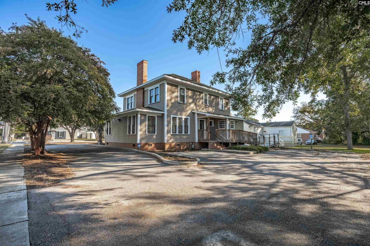 715 W Dekalb Street  Photo 45