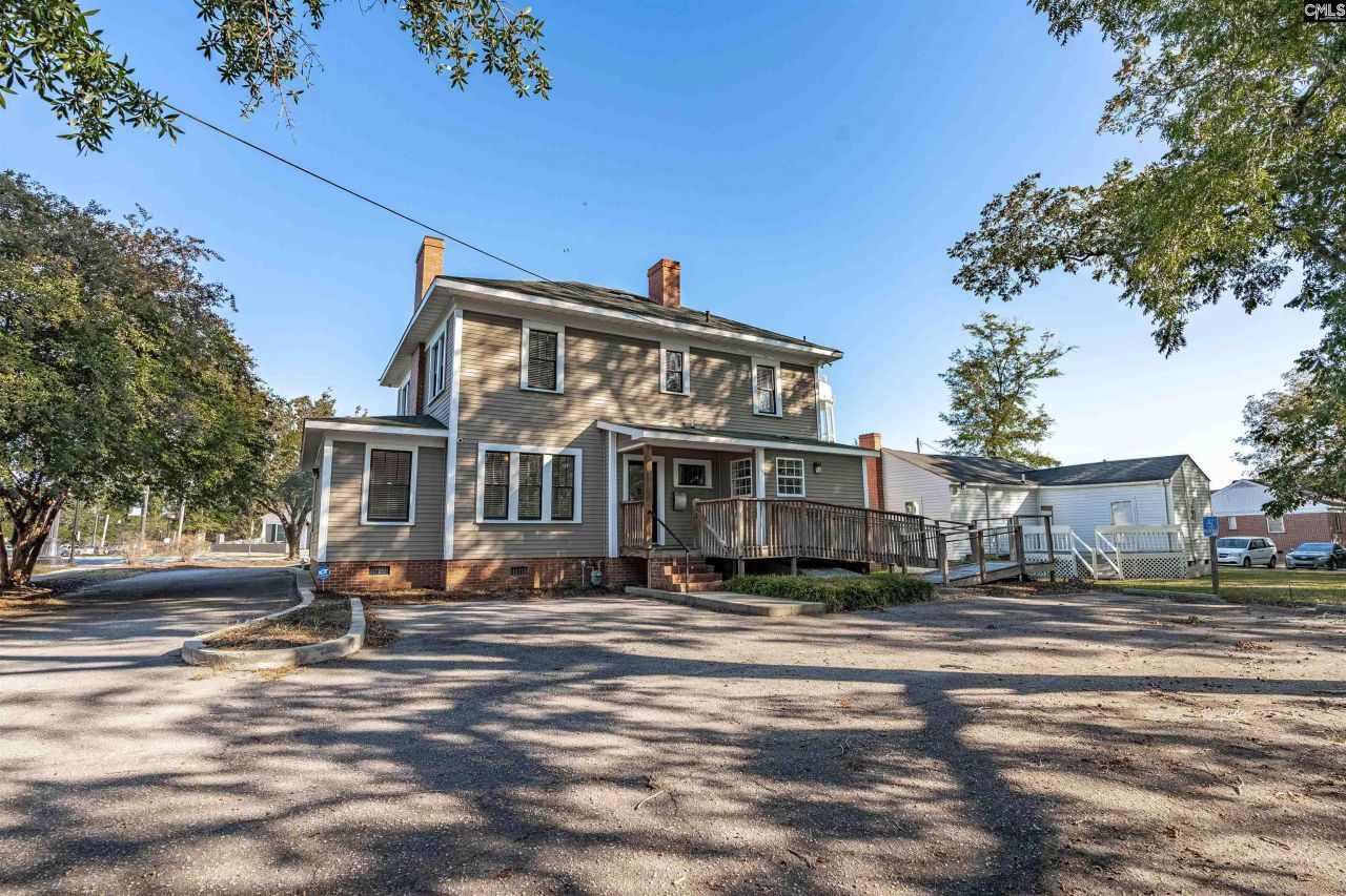 715 W Dekalb Street  Photo 46