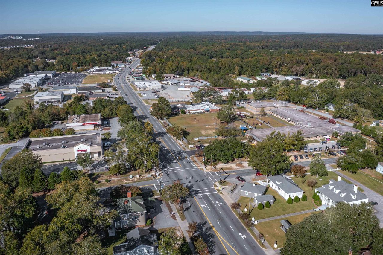 715 W Dekalb Street  Photo 60