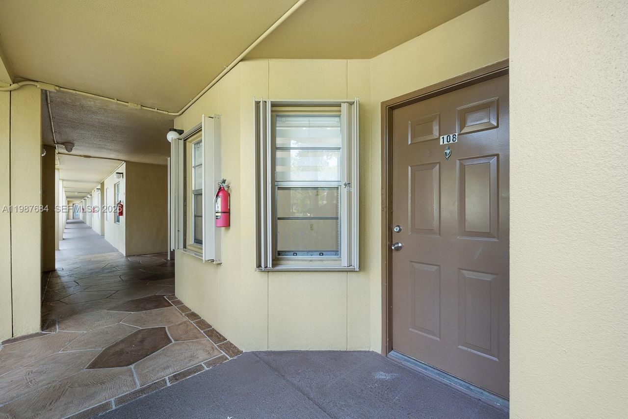 1351 SW 125th Ave, Unit 108S, Pembroke Pines, FL 33027 Photo