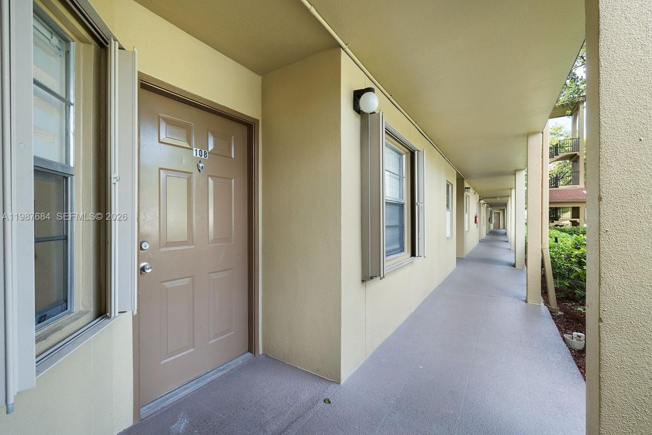 1351 SW 125th Ave, Unit 108S, Pembroke Pines, FL 33027 Photo