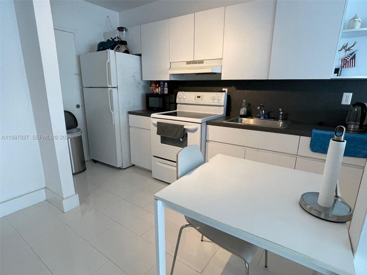 100 Lincoln Rd , Unit 1024, Miami Beach, FL 33139 Photo