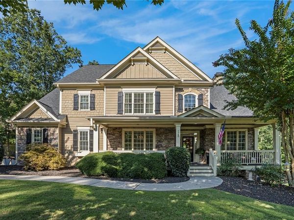 128 Brookfield Court SE, White, GA 30184