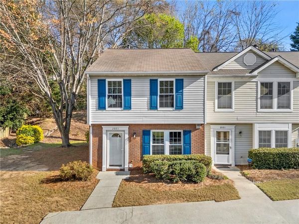 2883 Dresden Square Drive , Atlanta, GA 30341