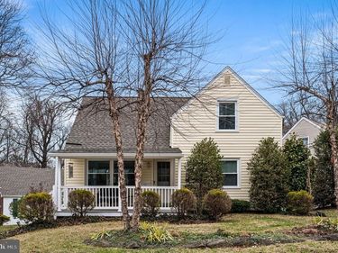 25 MIDLAND AVENUE, BERWYN, PA 19312