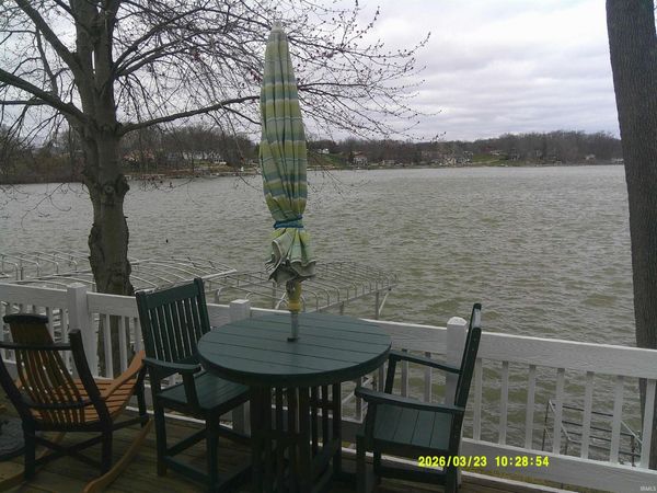 455 Lane 221B Hamilton Lk Lane, Hamilton, IN 46742