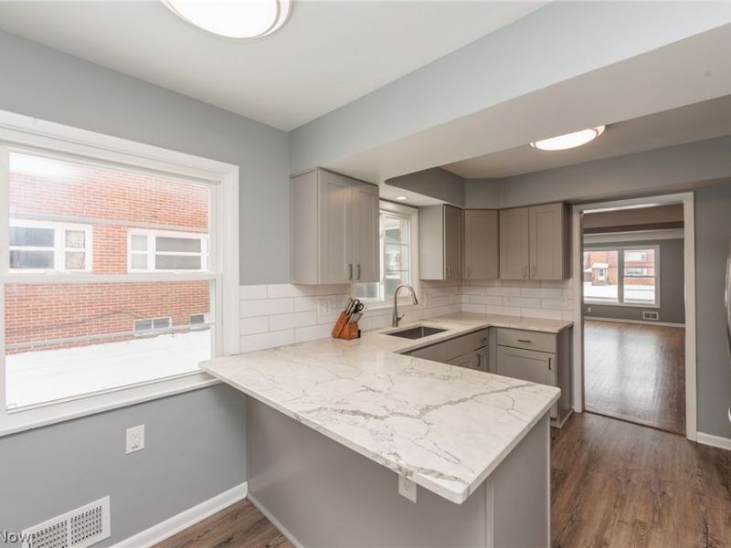 2539 Warrensville Center Road, Unit Down, University Heights, OH 44118 Photo 13