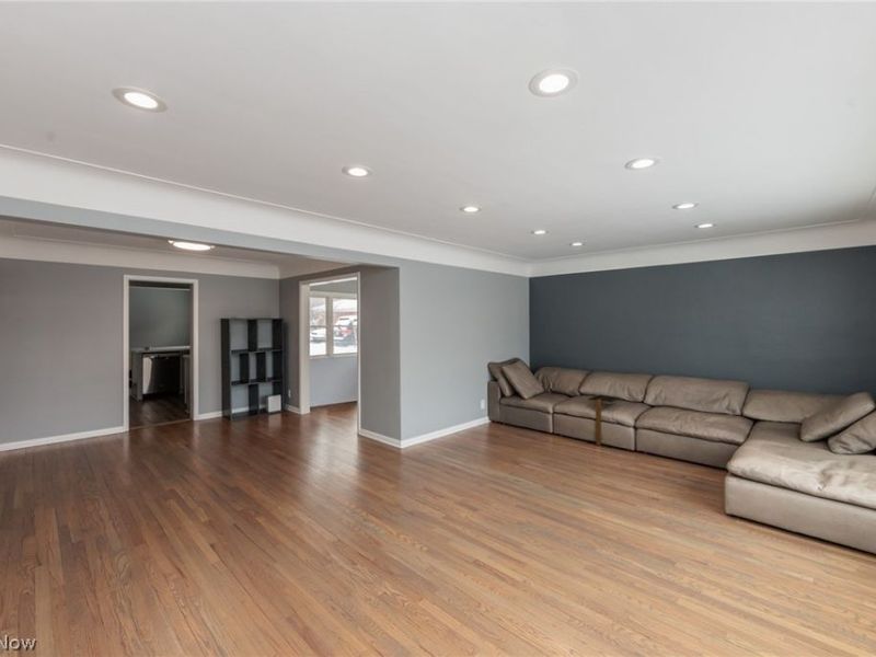 2539 Warrensville Center Road, Unit Down, University Heights, OH 44118 Photo 3