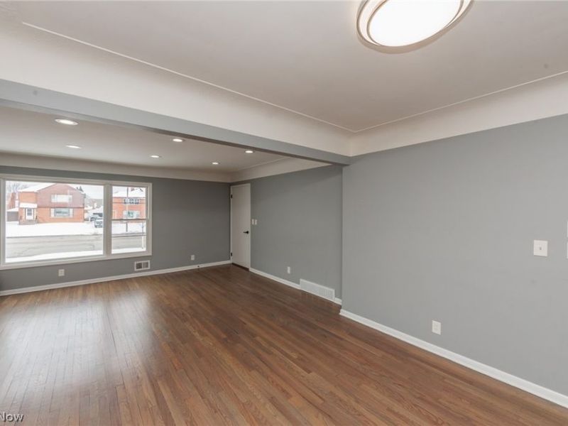 2539 Warrensville Center Road, Unit Down, University Heights, OH 44118 Photo 9