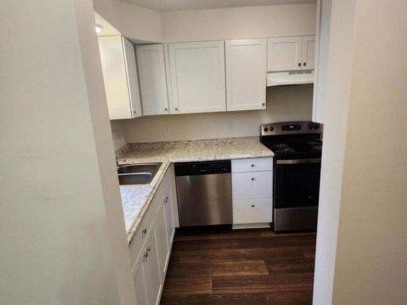 3667-3673 McCarley Drive S, Columbus, OH 43228 Photo 5