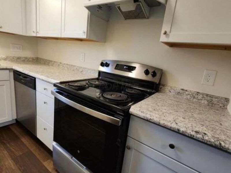 3667-3673 McCarley Drive S, Columbus, OH 43228 Photo 8