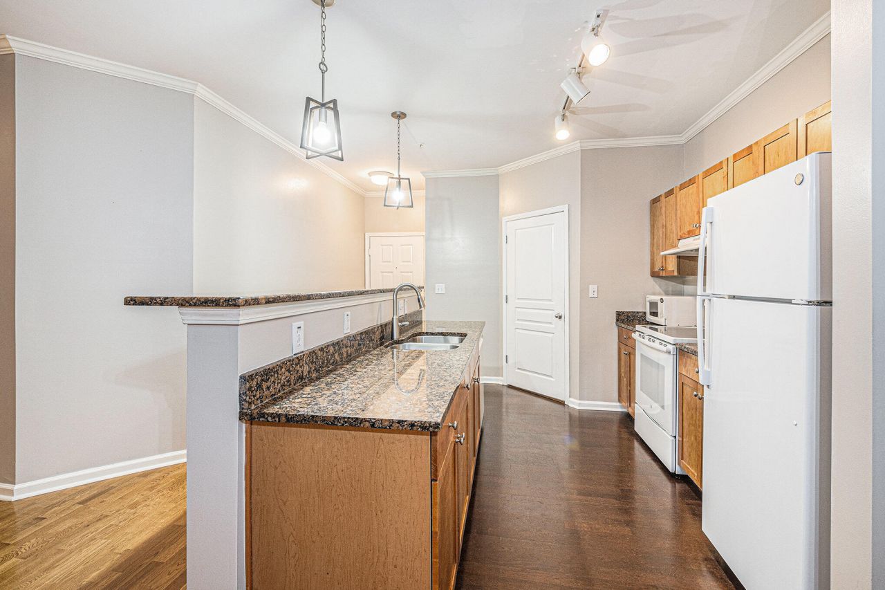 300 Bucksley Lane Photo 5