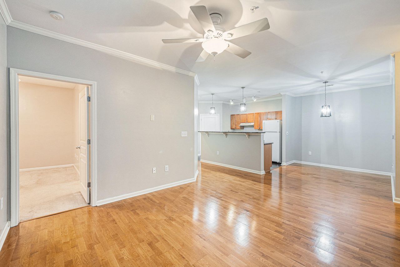 300 Bucksley Lane Photo 8