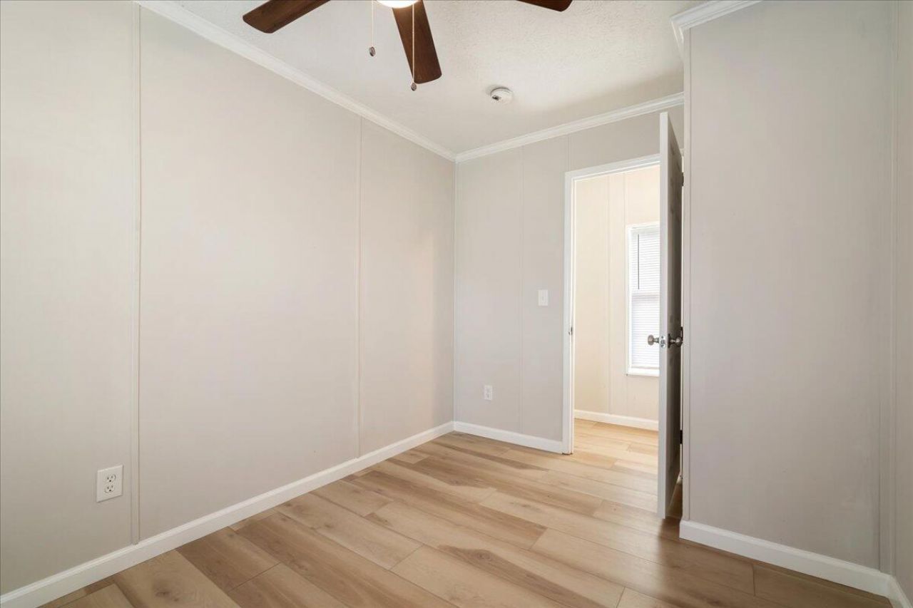 1011 Ridge Road Photo 13