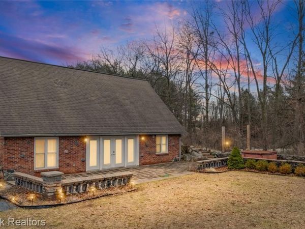 5186 Pinckney Road, Marion Twp, MI 48843