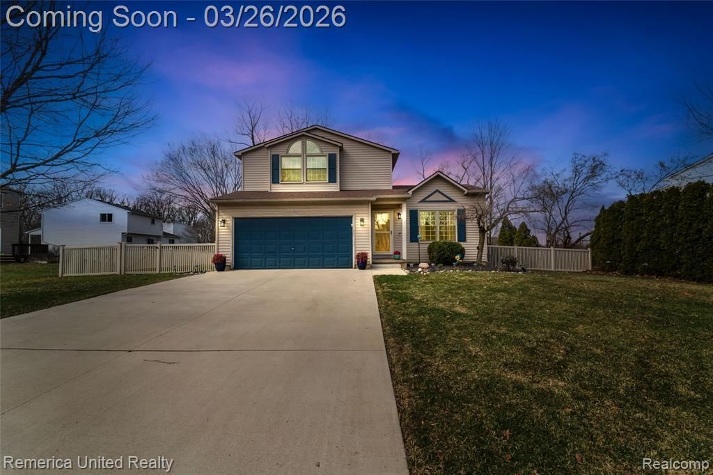785 Eagle Heights Drive South Lyon, MI 48178
