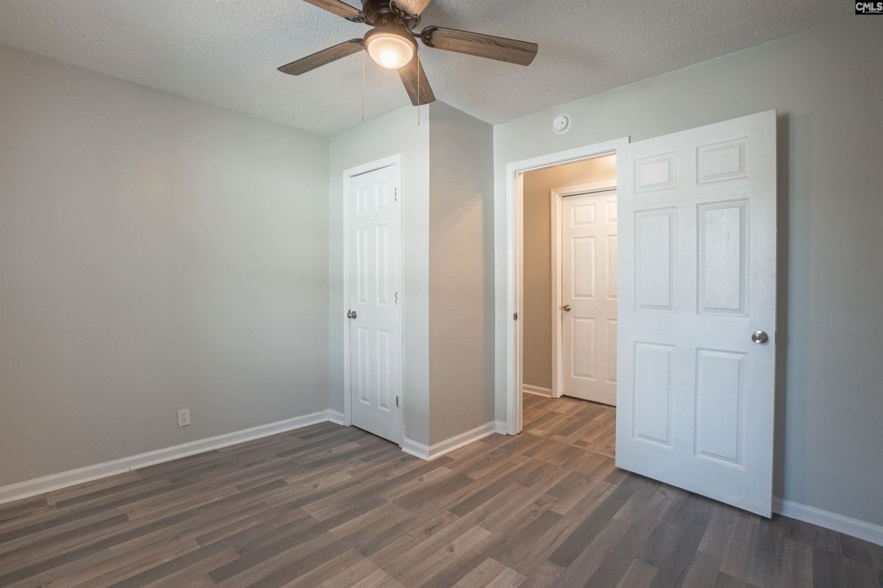 1156 Middle Dr  Photo 16