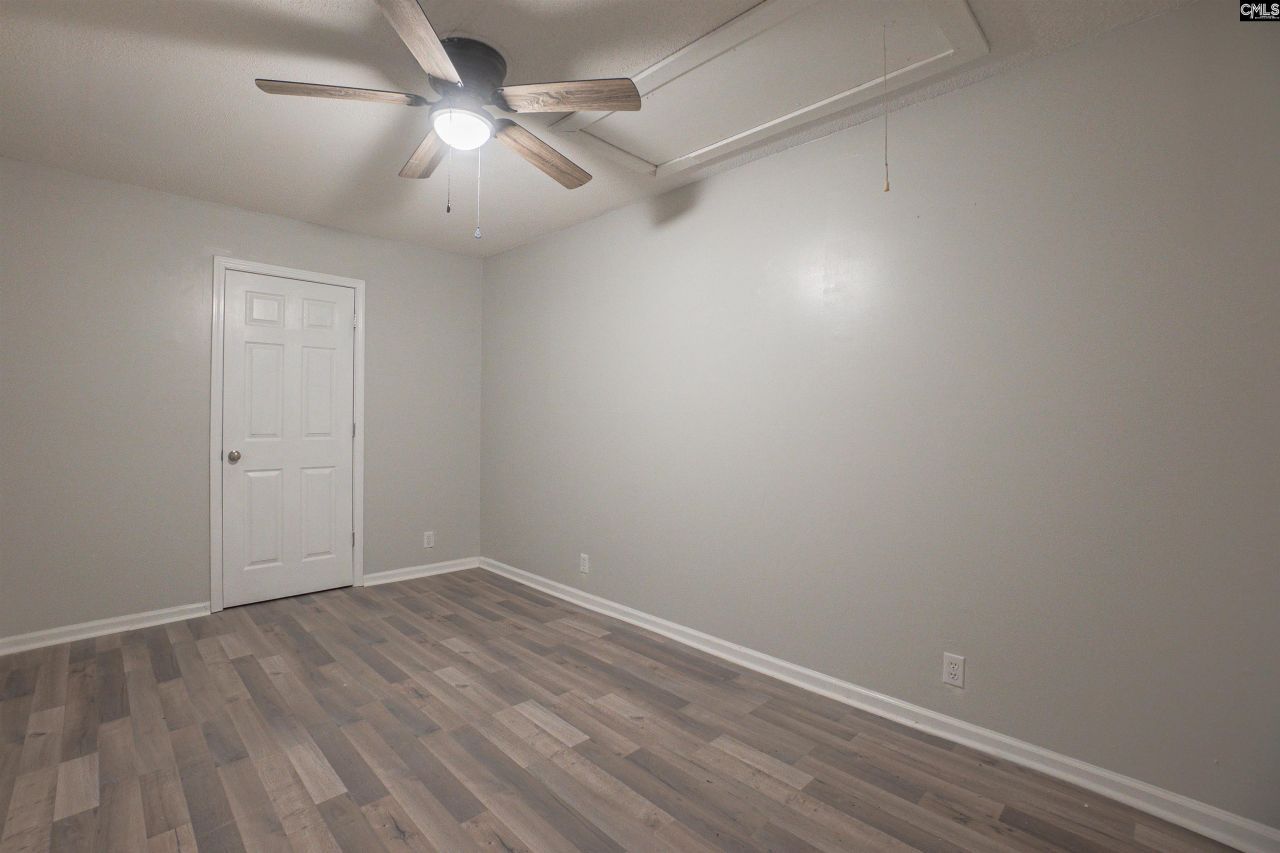 1156 Middle Dr  Photo 17