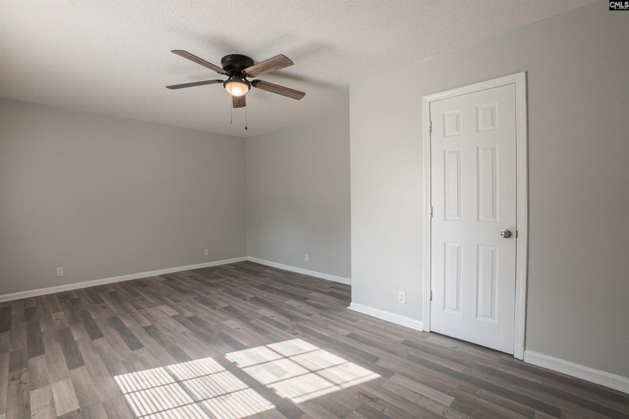 1156 Middle Dr  Photo 19