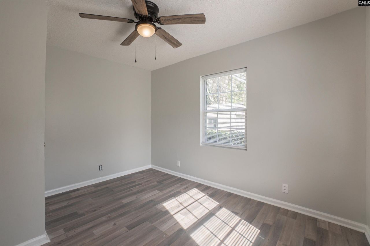 1156 Middle Dr  Photo 20