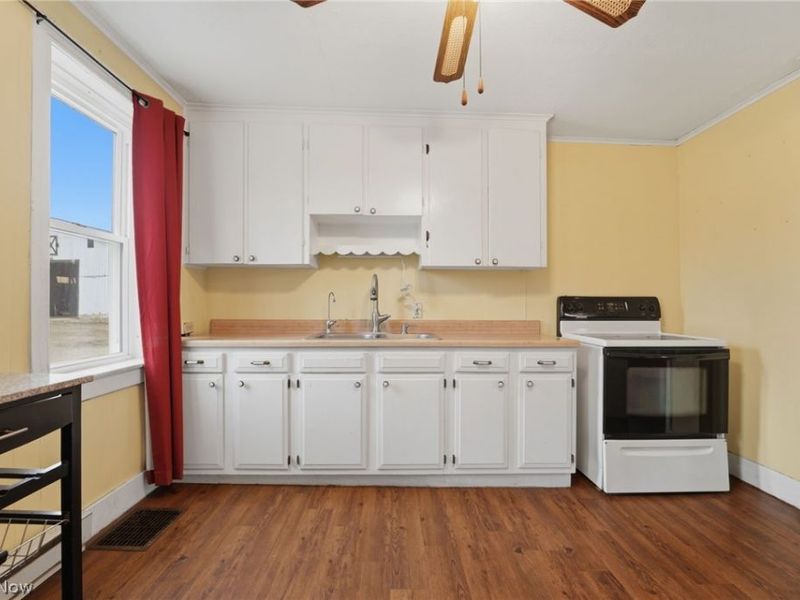 16176 Ravenna Road, Burton, OH 44021 Photo 18