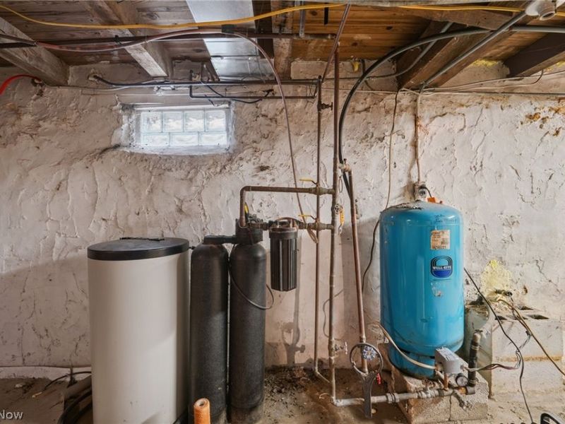 16176 Ravenna Road, Burton, OH 44021 Photo 22