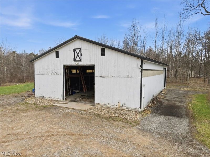 16176 Ravenna Road, Burton, OH 44021 Photo 5