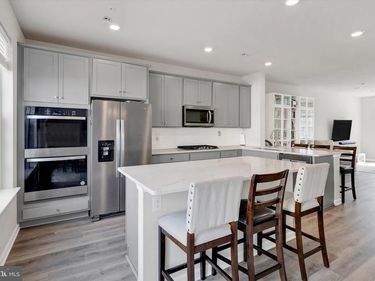423 SMITHWORKS BOULEVARD, PHOENIXVILLE, PA 19460