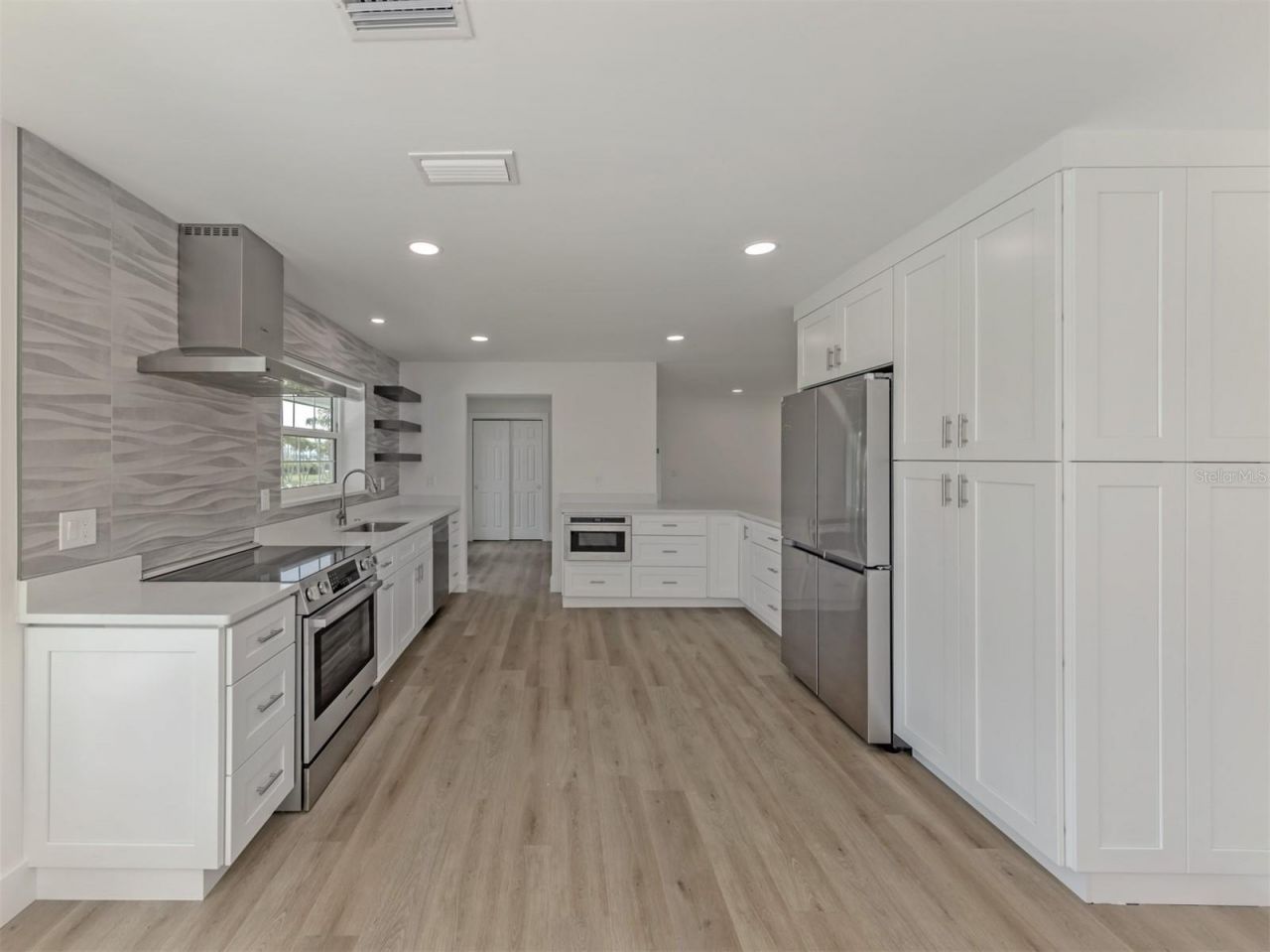 212 Sunrise Drive, Nokomis, FL 34275 Photo