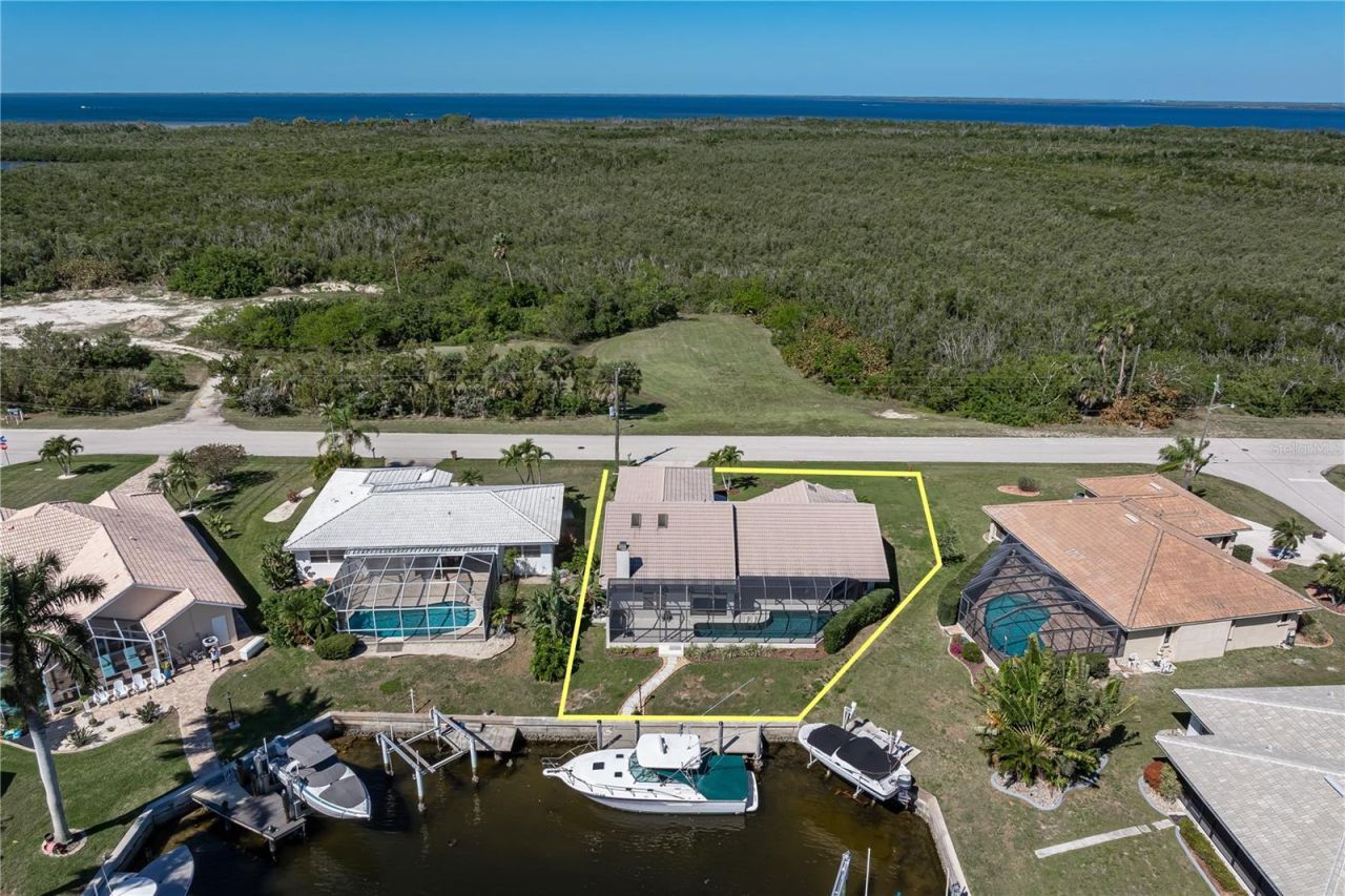 308 Colony Point Drive , Punta Gorda, FL 33950 Photo