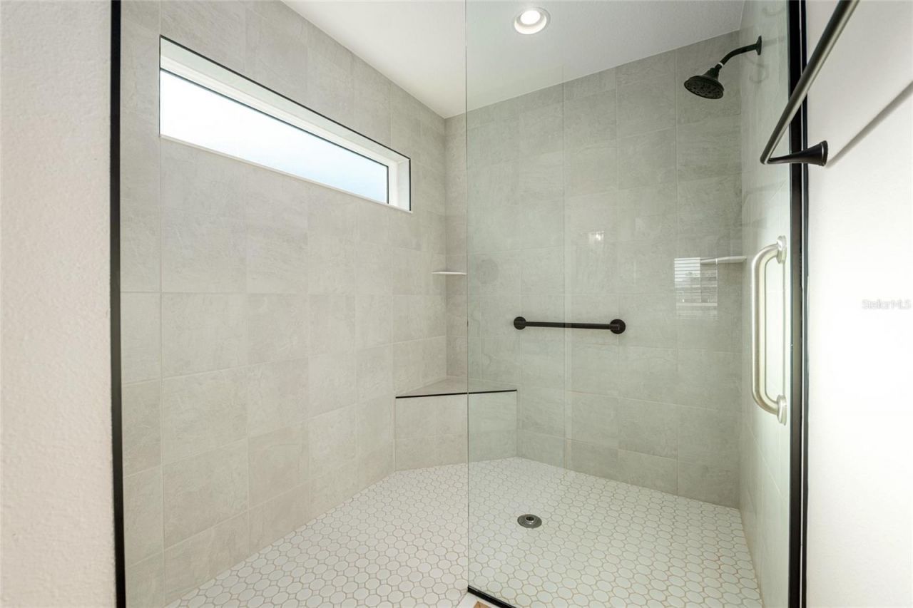 2004 Booth Place, The Villages, FL 34762 Photo