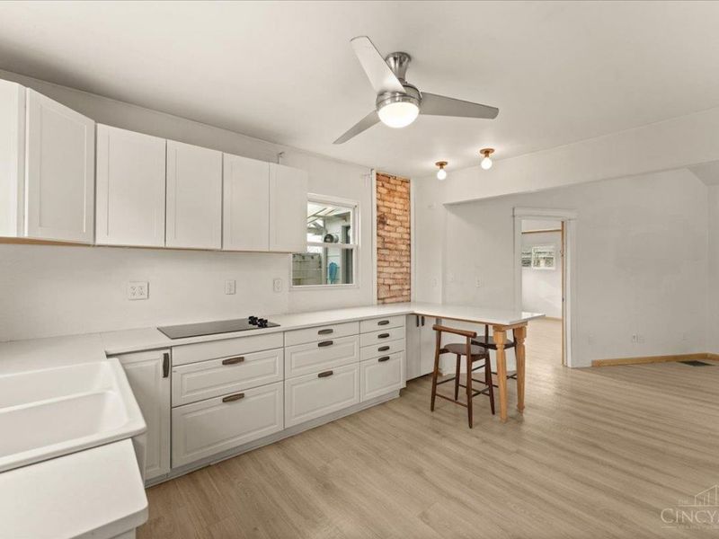 2888 Losantiville Avenue, Cincinnati, OH 45213 Photo 12