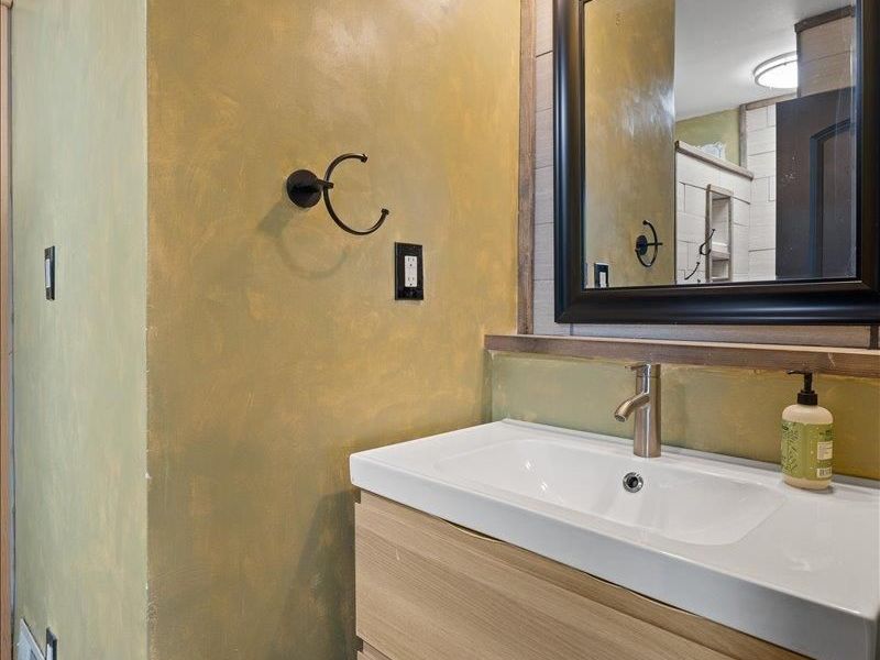 2888 Losantiville Avenue, Cincinnati, OH 45213 Photo 20