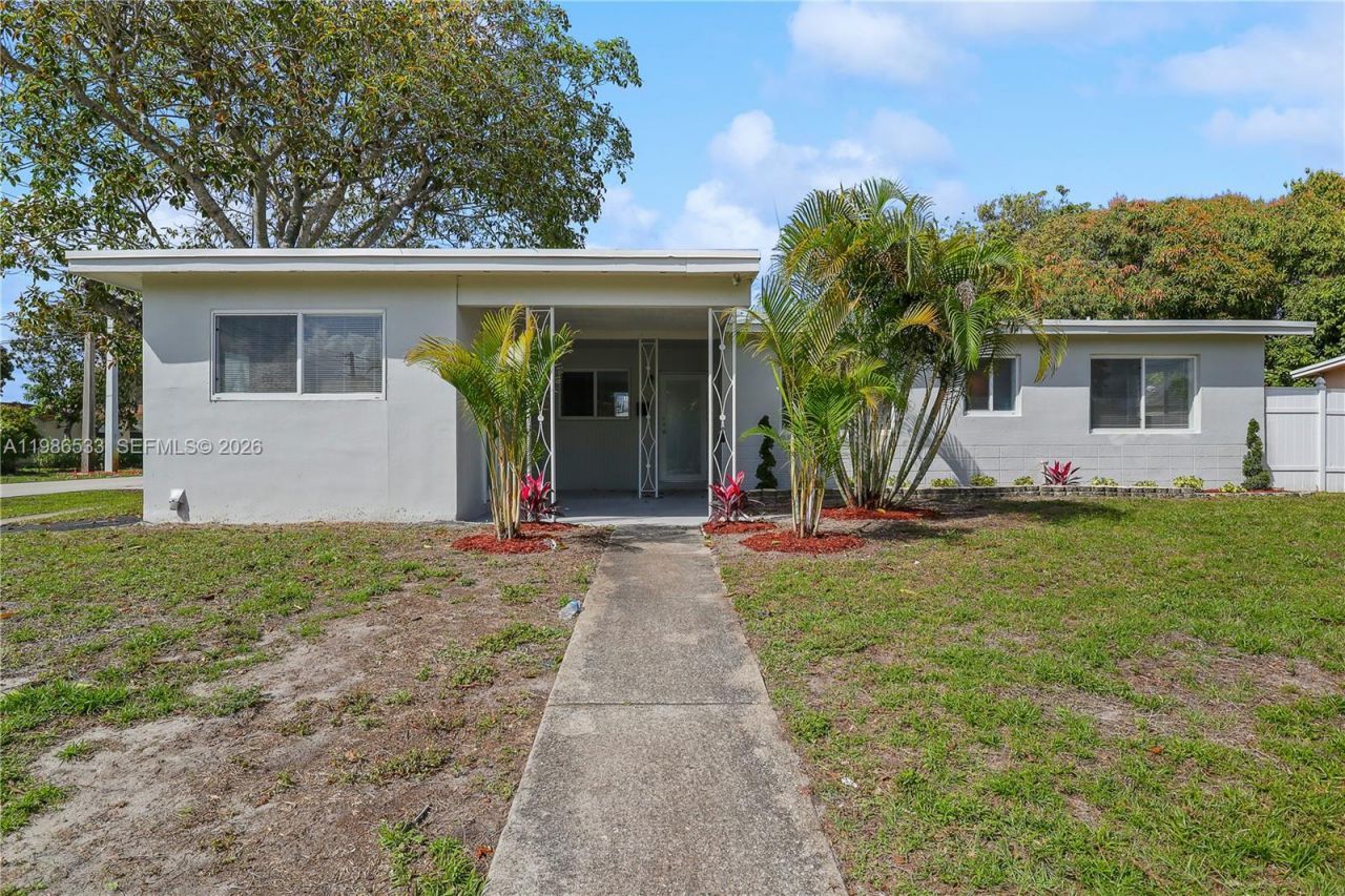 4841 NW 12th Ct, Lauderhill, FL 33313 Photo
