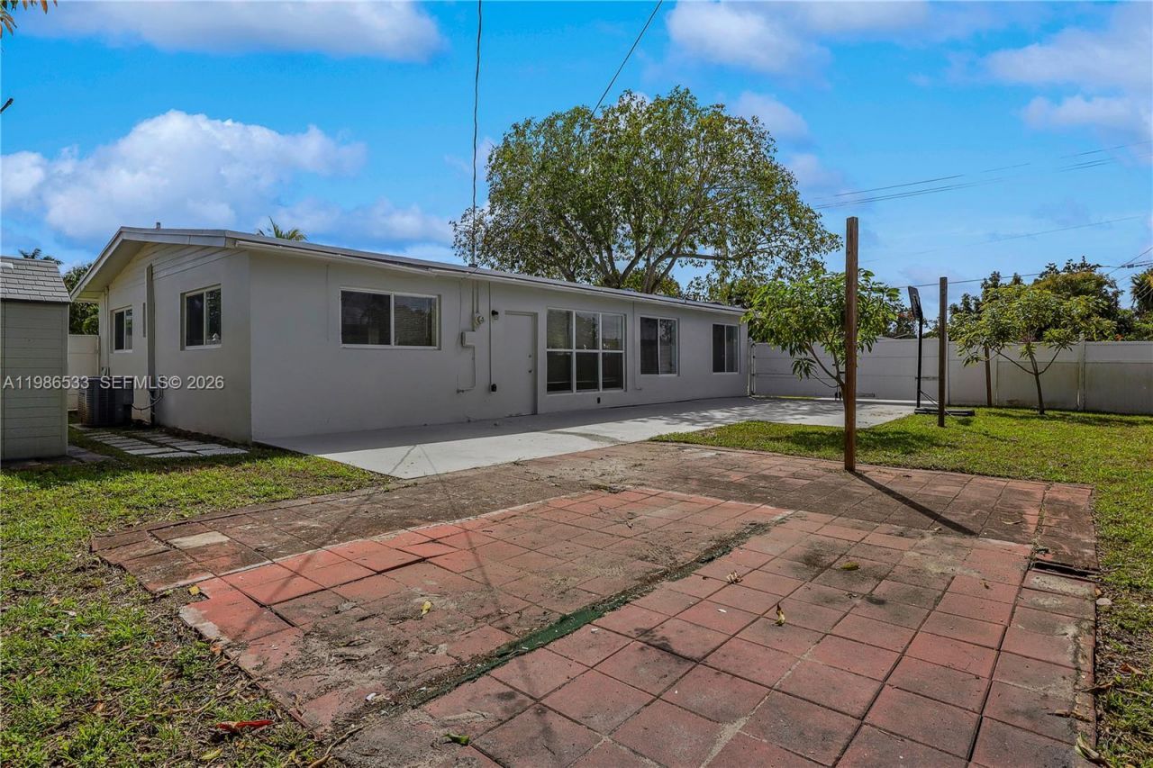 4841 NW 12th Ct, Lauderhill, FL 33313 Photo