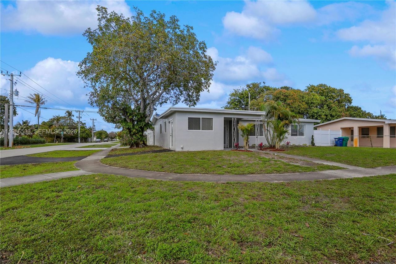 4841 NW 12th Ct, Lauderhill, FL 33313 Photo