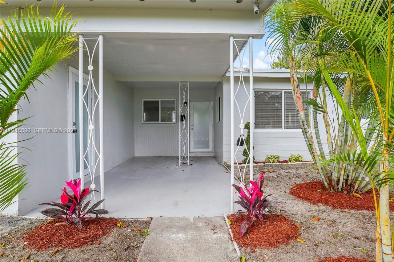 4841 NW 12th Ct, Lauderhill, FL 33313 Photo